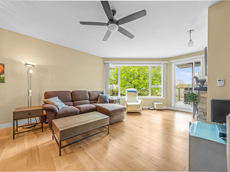 204-1150 Quayside Drive, New Westminster, BC, V3M 6E1