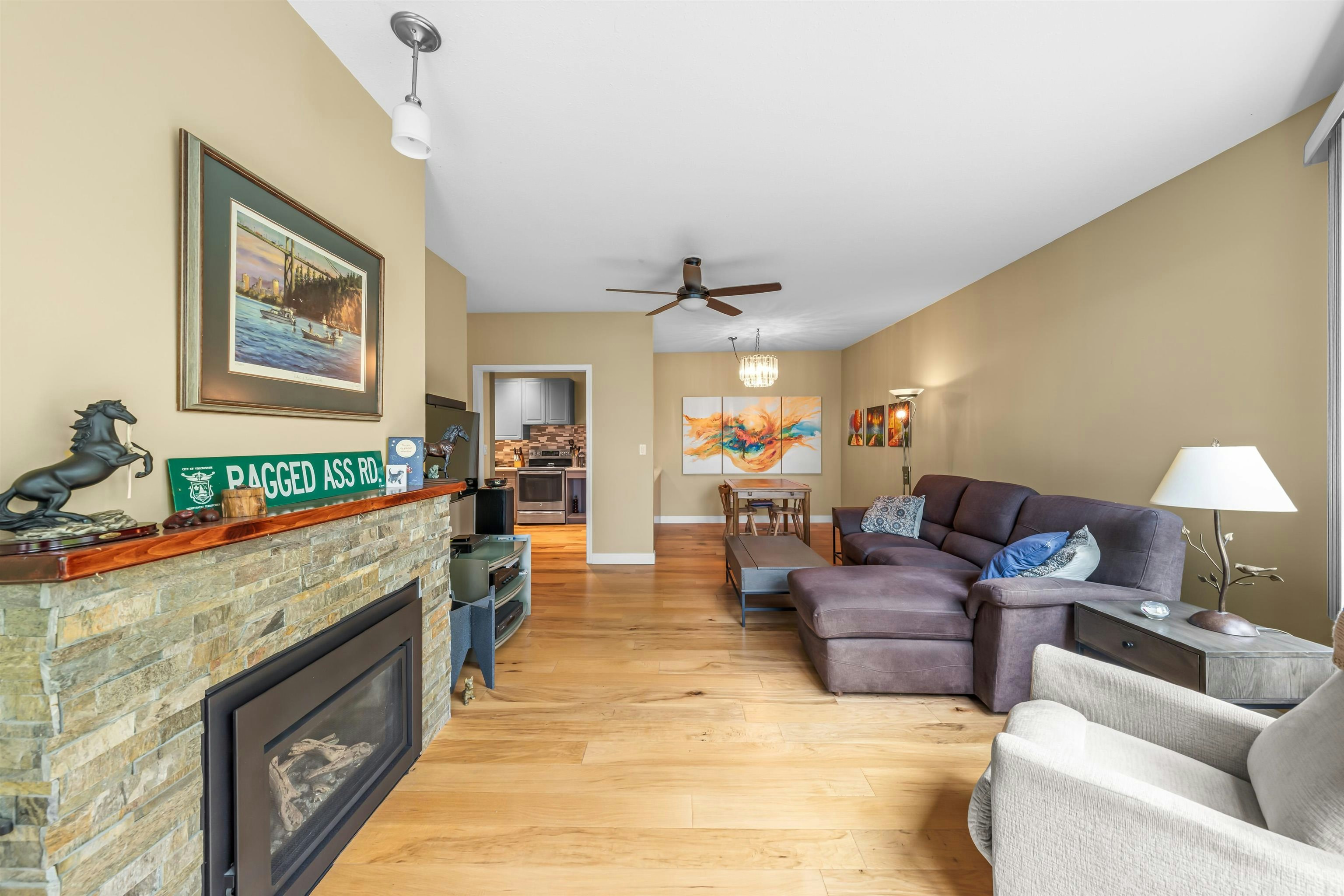 204-1150 Quayside Drive, New Westminster, BC, V3M 6E1 - 3