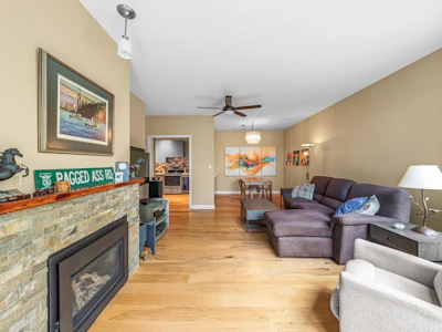 204-1150 Quayside Drive - 3