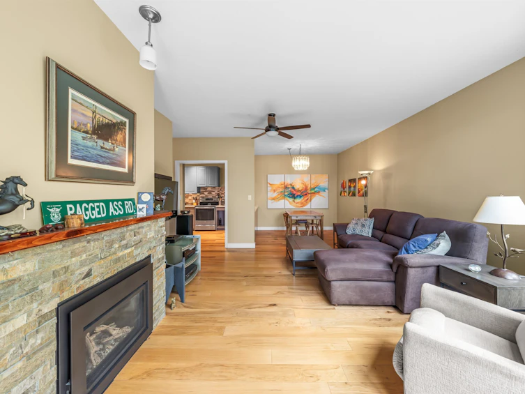 204-1150 Quayside Drive, New Westminster, BC, V3M 6E1 - 3