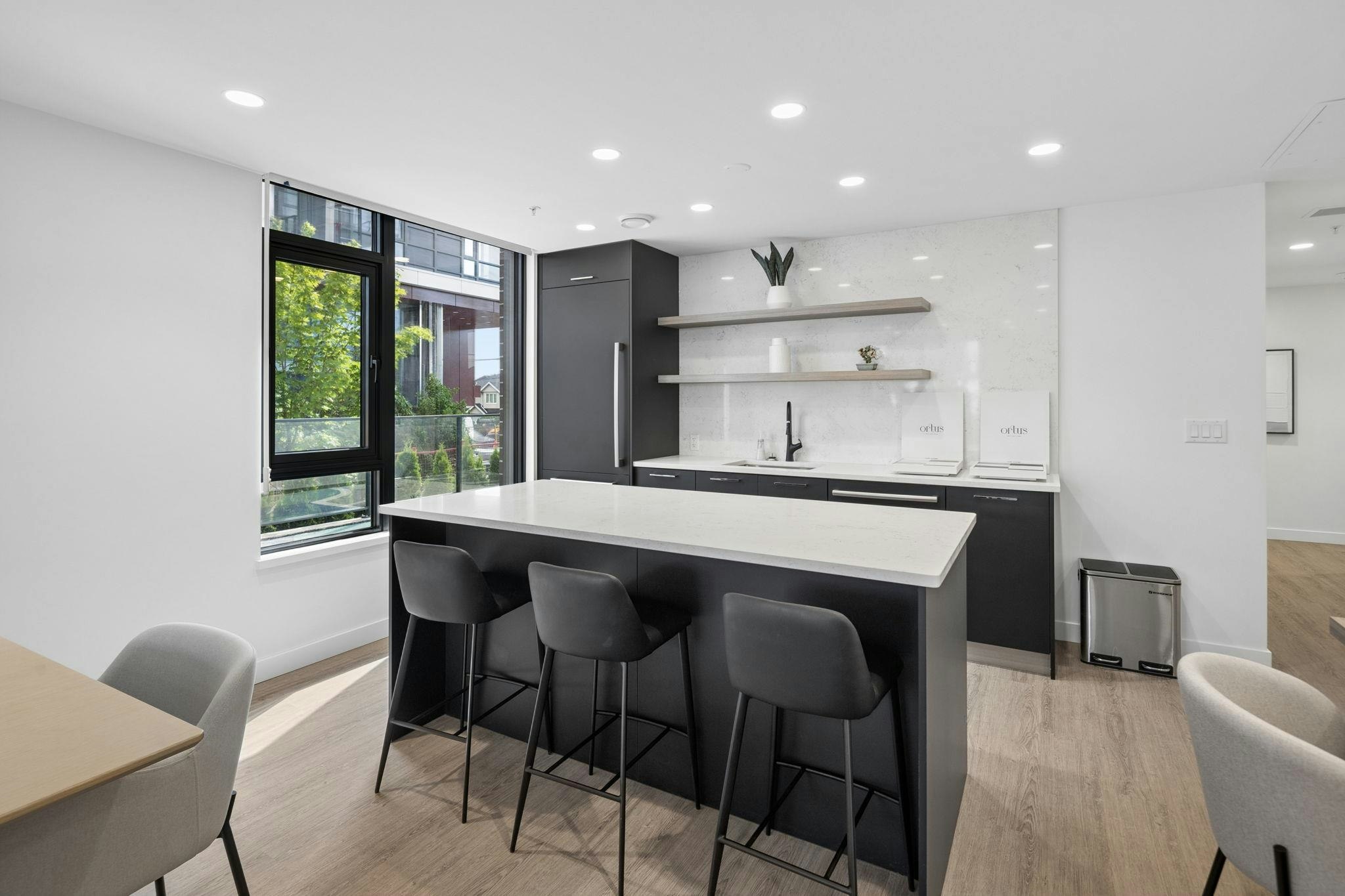 211-8398 Oak Street, Vancouver, BC, V6P 0L9 - 17