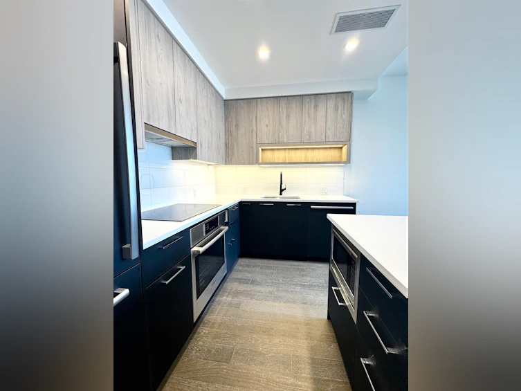 211-8398 Oak Street, Vancouver, BC, V6P 0L9 - 7