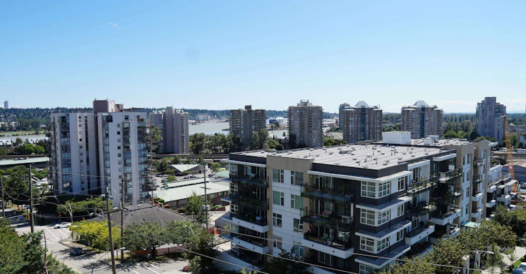 121 10th Street, New Westminster, BC, V3M 3X7 - 2