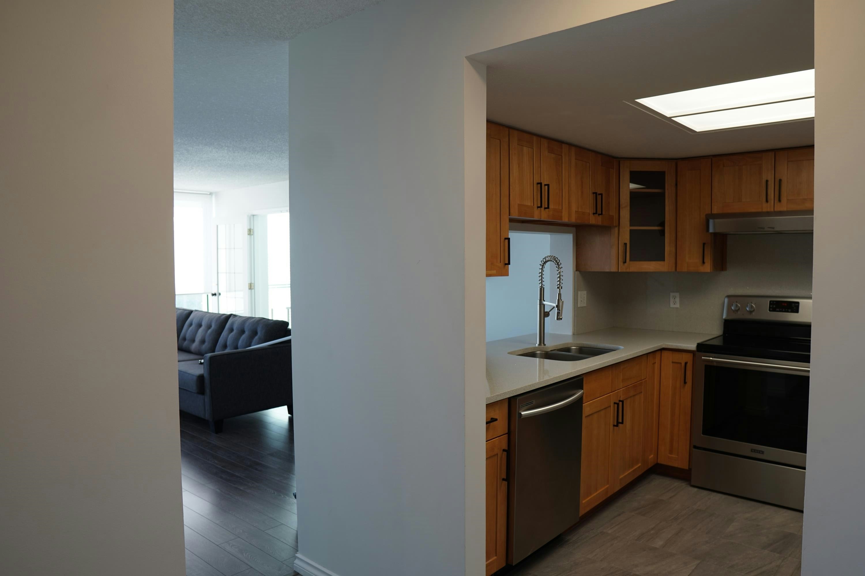 121 10th Street, New Westminster, BC, V3M 3X7 - 15