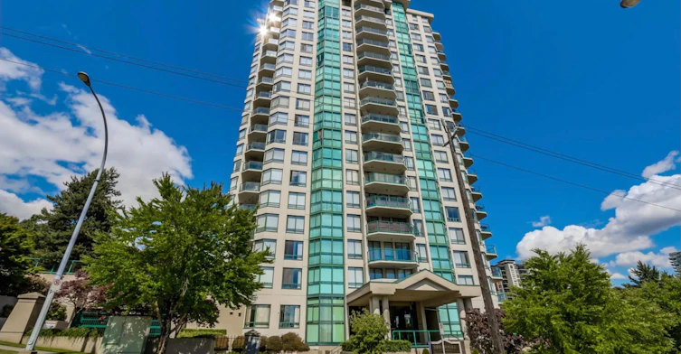 121 10th Street, New Westminster, BC, V3M 3X7