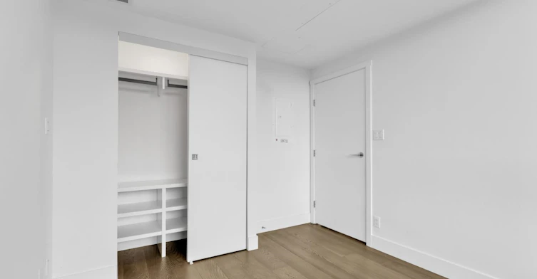 605-1632 Lions Gate Lane, North Vancouver, BC, V7P 0E2 - 8