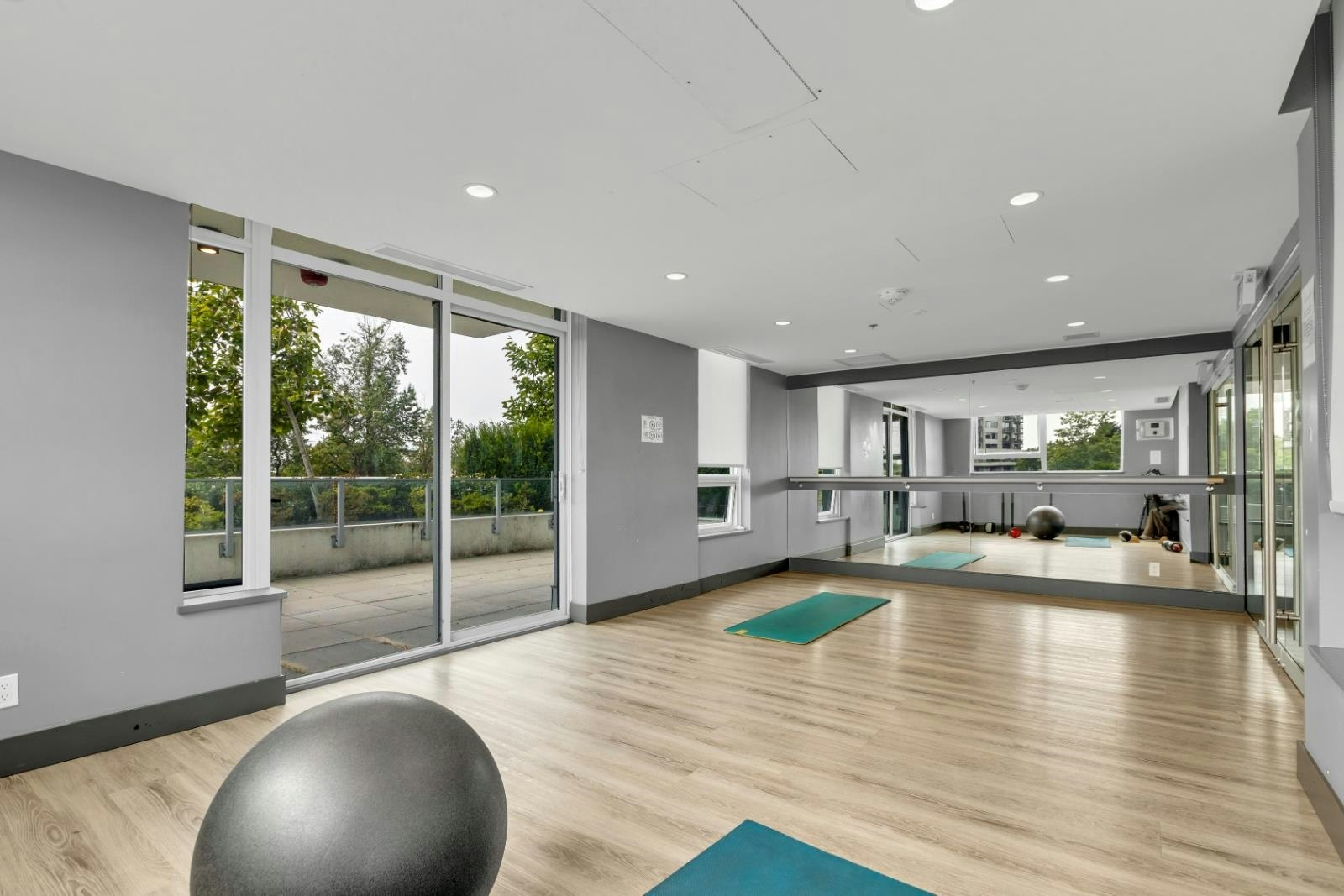 605-1632 Lions Gate Lane, North Vancouver, BC, V7P 0E2 - 19