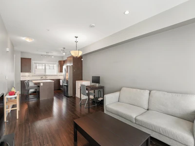 1-838 Royal Avenue - 4