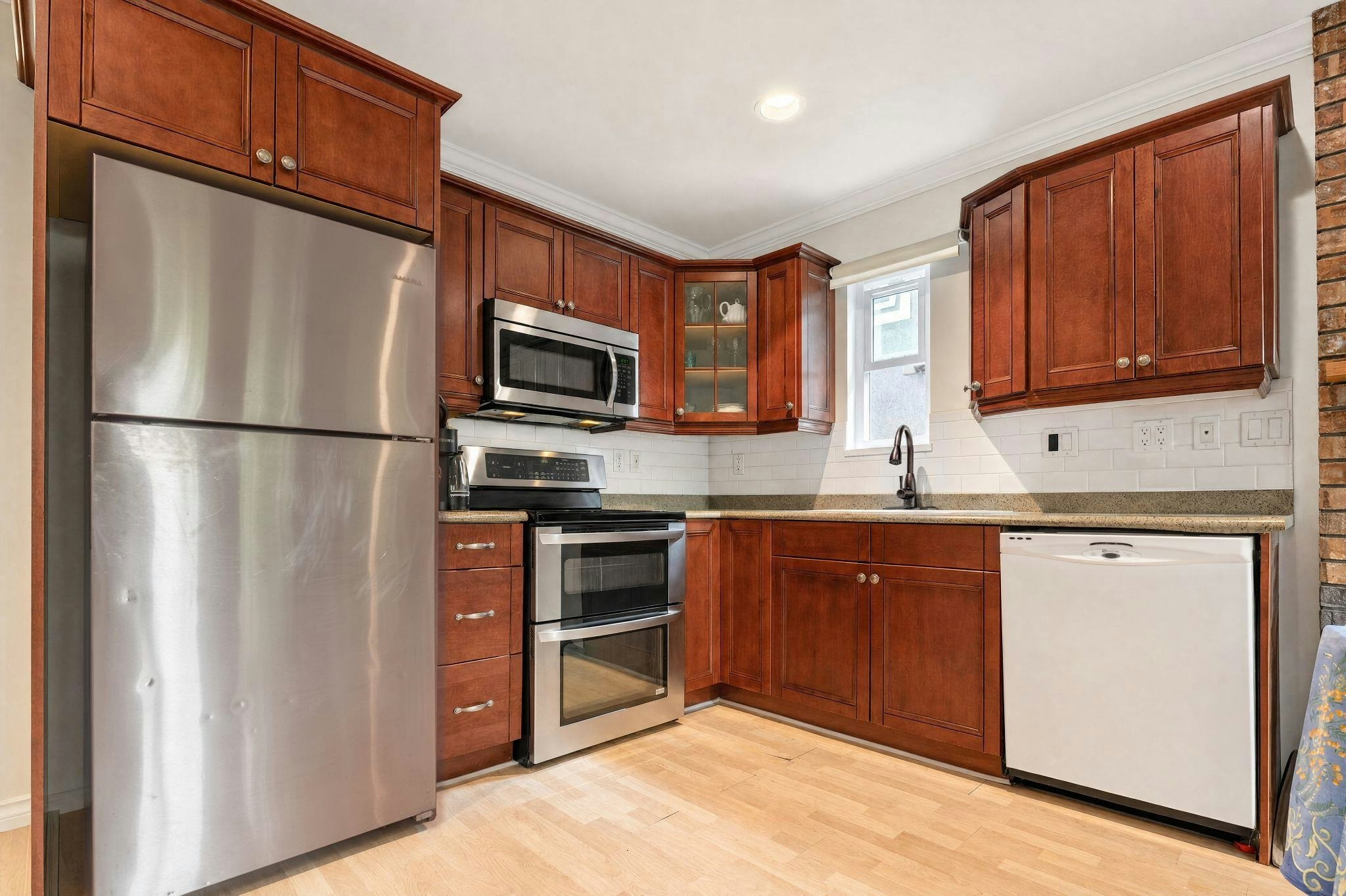 2183 Napier Street, Vancouver, BC, V5L 2P1 - 28