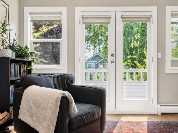 2183 Napier Street, Vancouver, BC, V5L 2P1 - 8