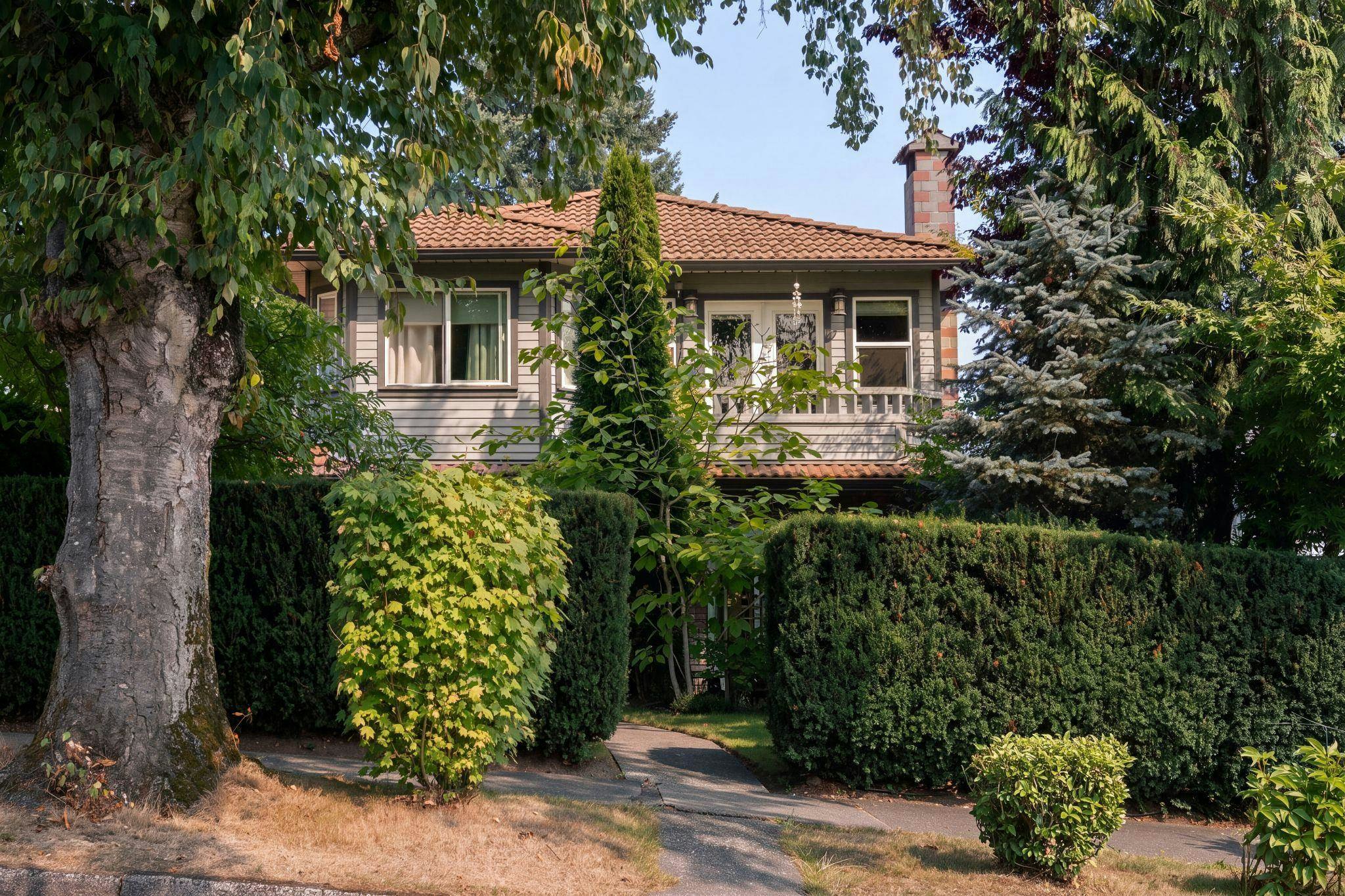 2183 Napier Street - 2