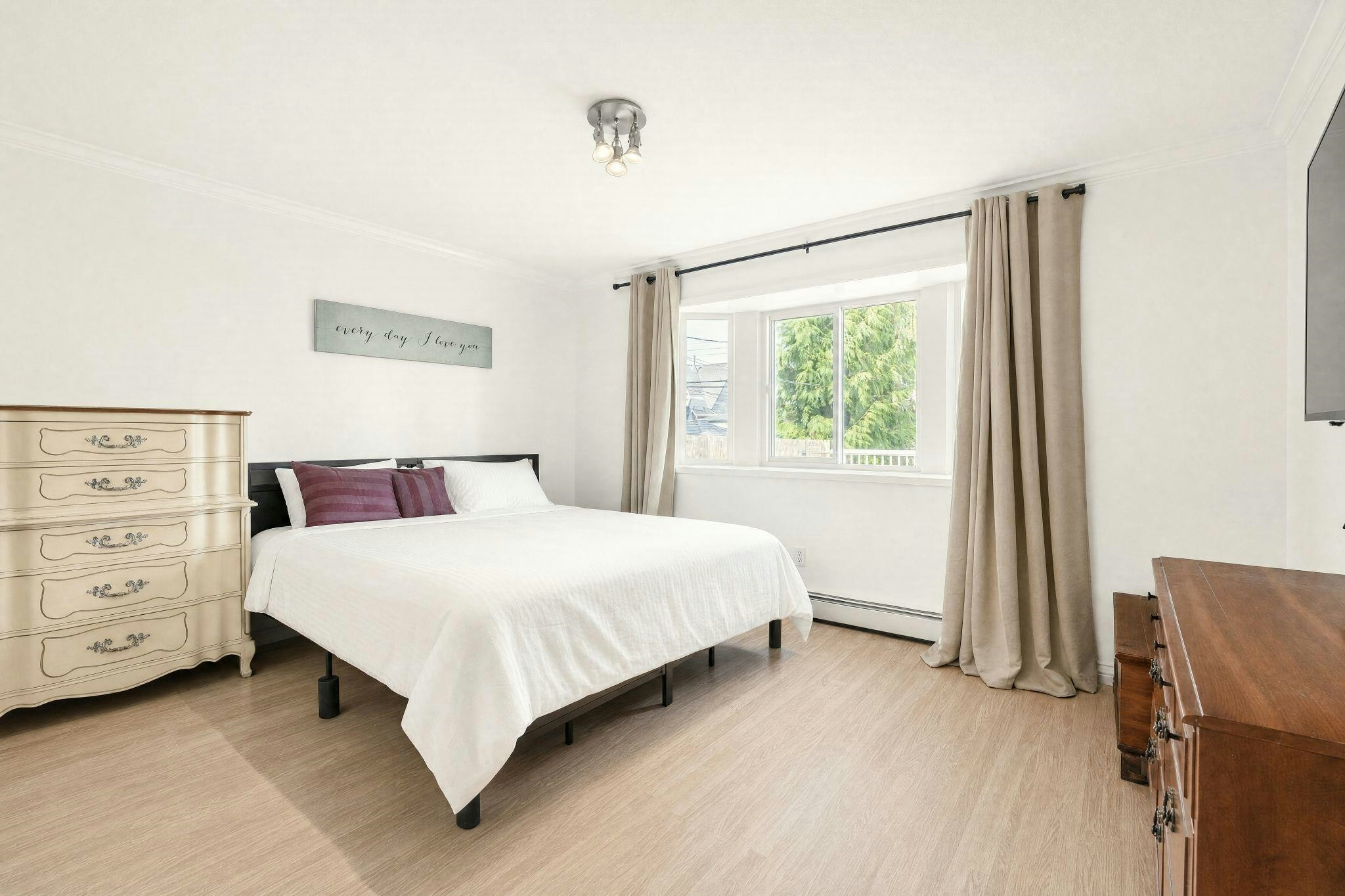 2183 Napier Street, Vancouver, BC, V5L 2P1 - 19