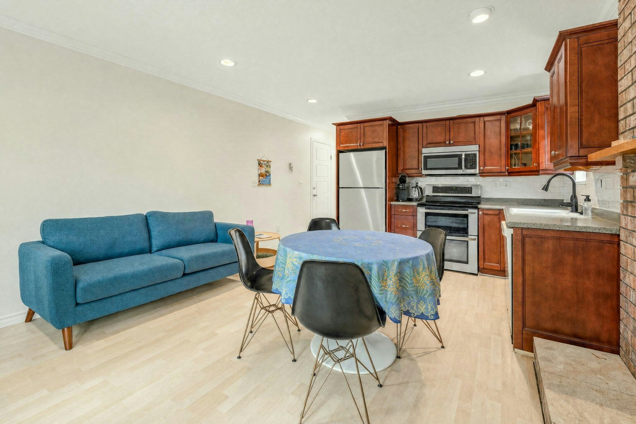 2183 Napier Street, Vancouver, BC, V5L 2P1 - 27