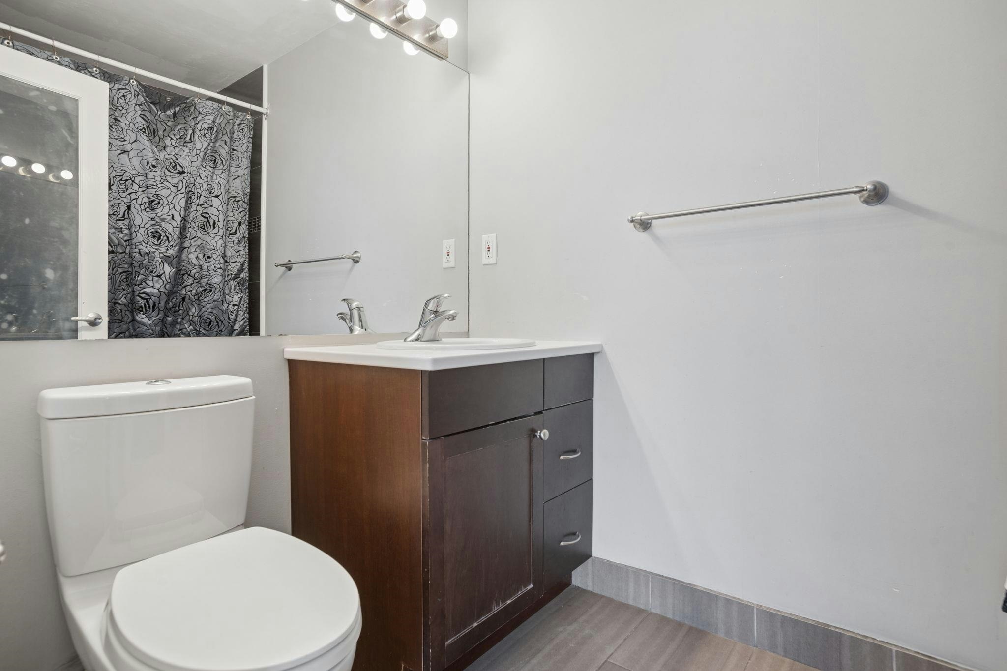 701-1010 Howe Street, Vancouver, BC, V6Z 1P5 - 13