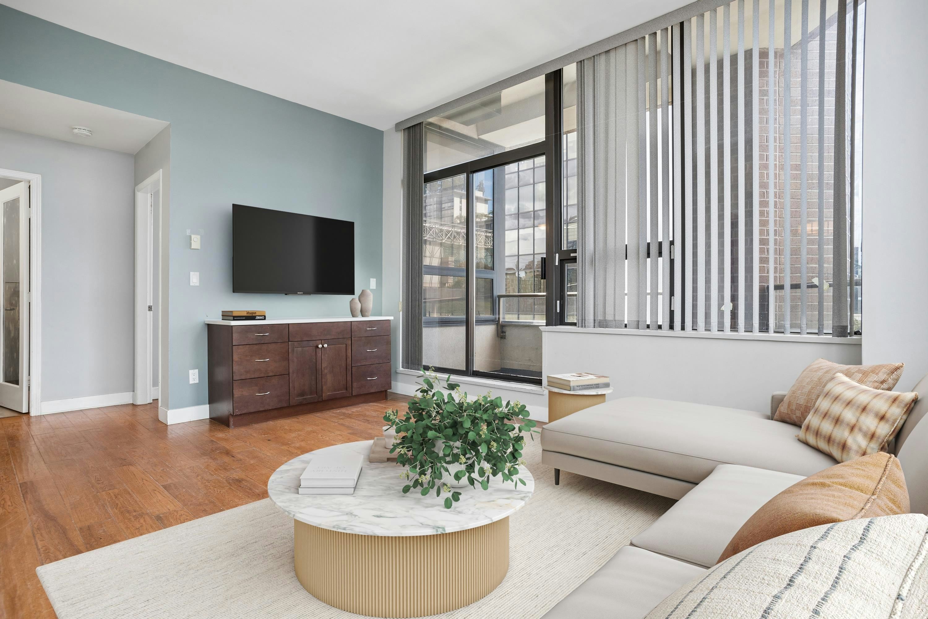 701-1010 Howe Street, Vancouver, BC, V6Z 1P5 - 3