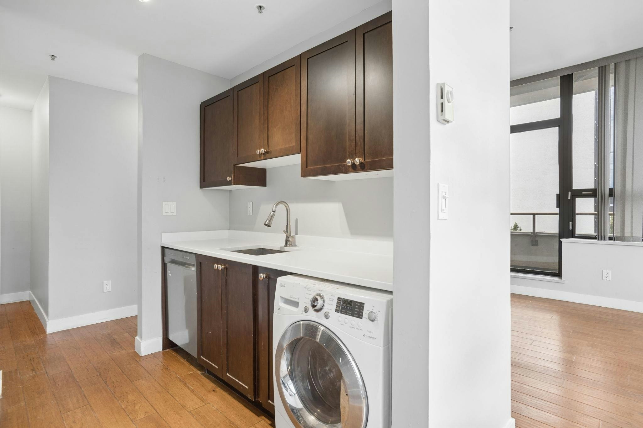 701-1010 Howe Street, Vancouver, BC, V6Z 1P5 - 8