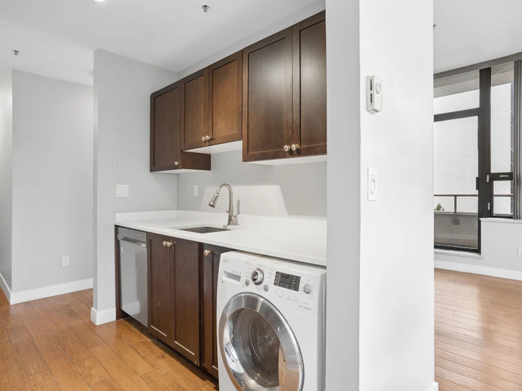 701-1010 Howe Street, Vancouver, BC, V6Z 1P5 - 8