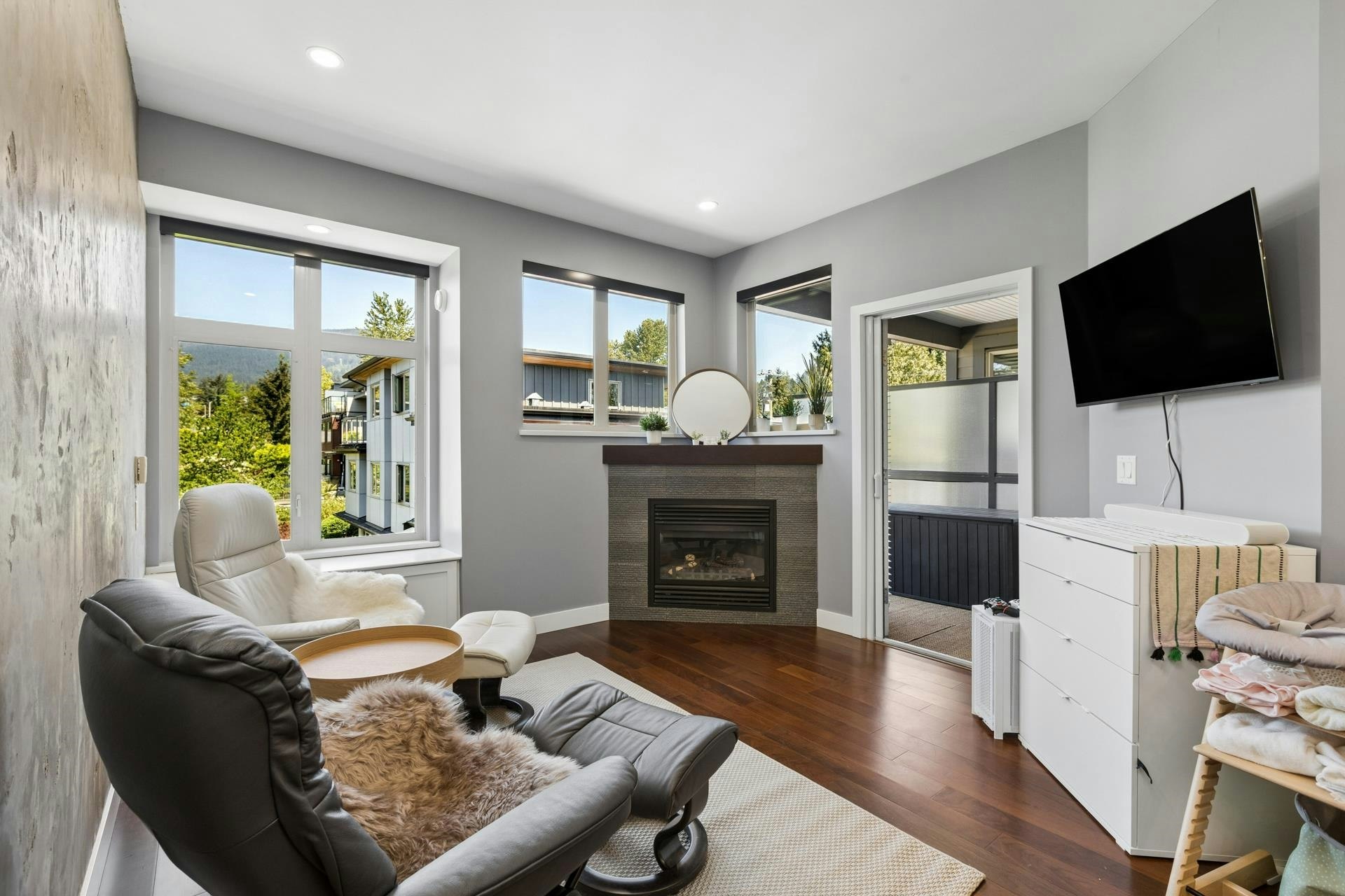 303-116 W 23rd Street, North Vancouver, BC, V7M 2A9