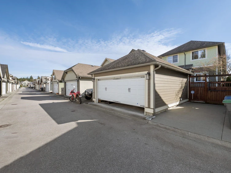 259 172a Street, Surrey, BC, V3Z 9R1 - 32