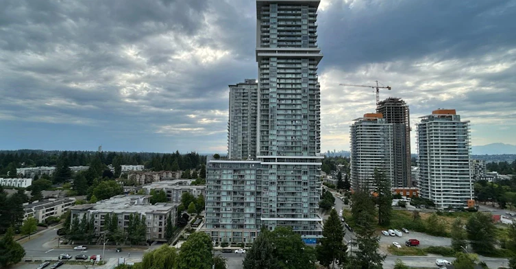 1903-13438 Central Avenue, Surrey, BC, V3T 0N2 - 12