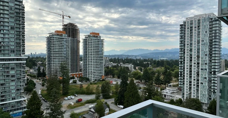 1903-13438 Central Avenue, Surrey, BC, V3T 0N2 - 11