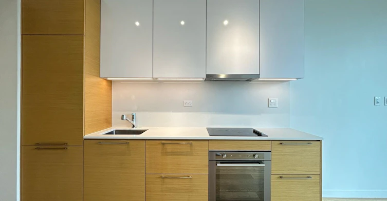 1903-13438 Central Avenue, Surrey, BC, V3T 0N2 - 5