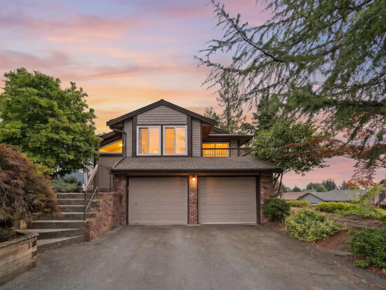 17 Campion Court, Port Moody, BC, V3H 4A9