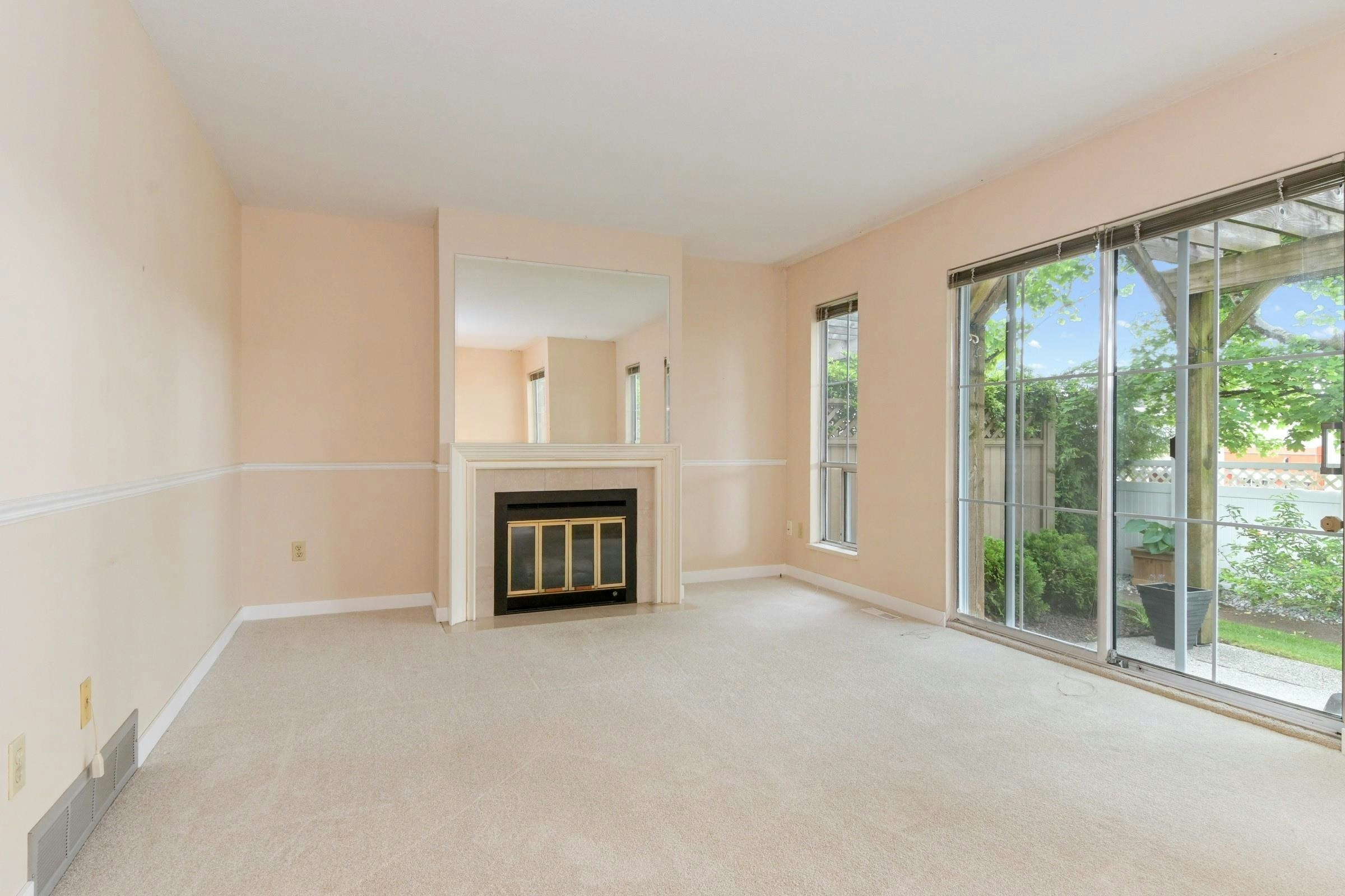 8-6140 192 Street, Surrey, BC, V3S 7V7 - 7