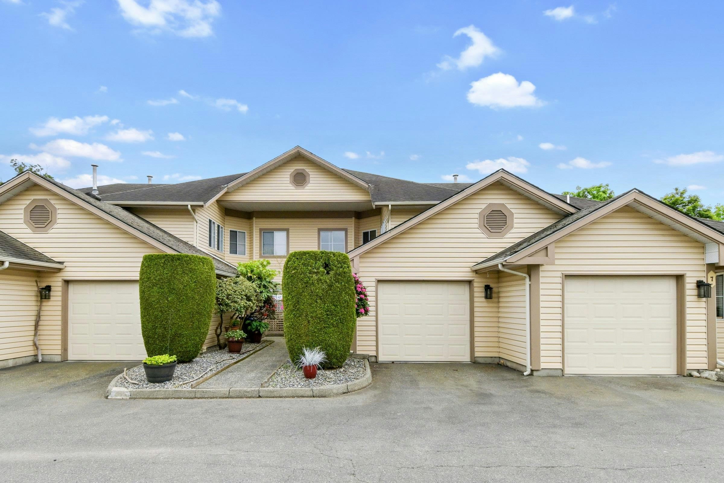 8-6140 192 Street, Surrey, BC, V3S 7V7