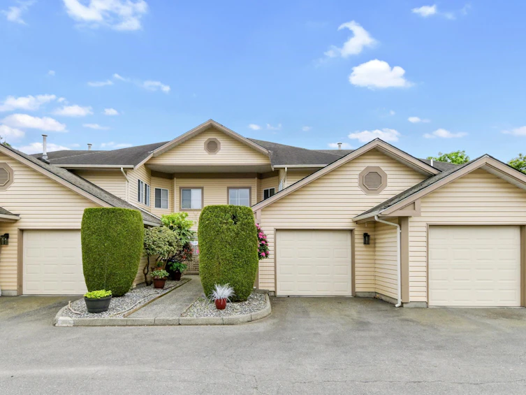 8-6140 192 Street, Surrey, BC, V3S 7V7