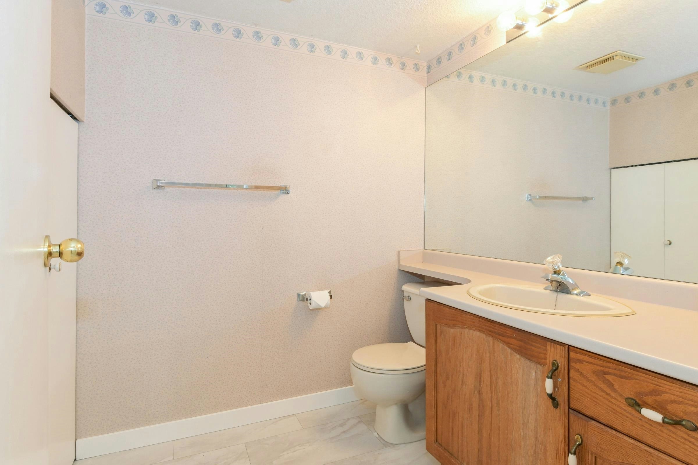 8-6140 192 Street, Surrey, BC, V3S 7V7 - 16