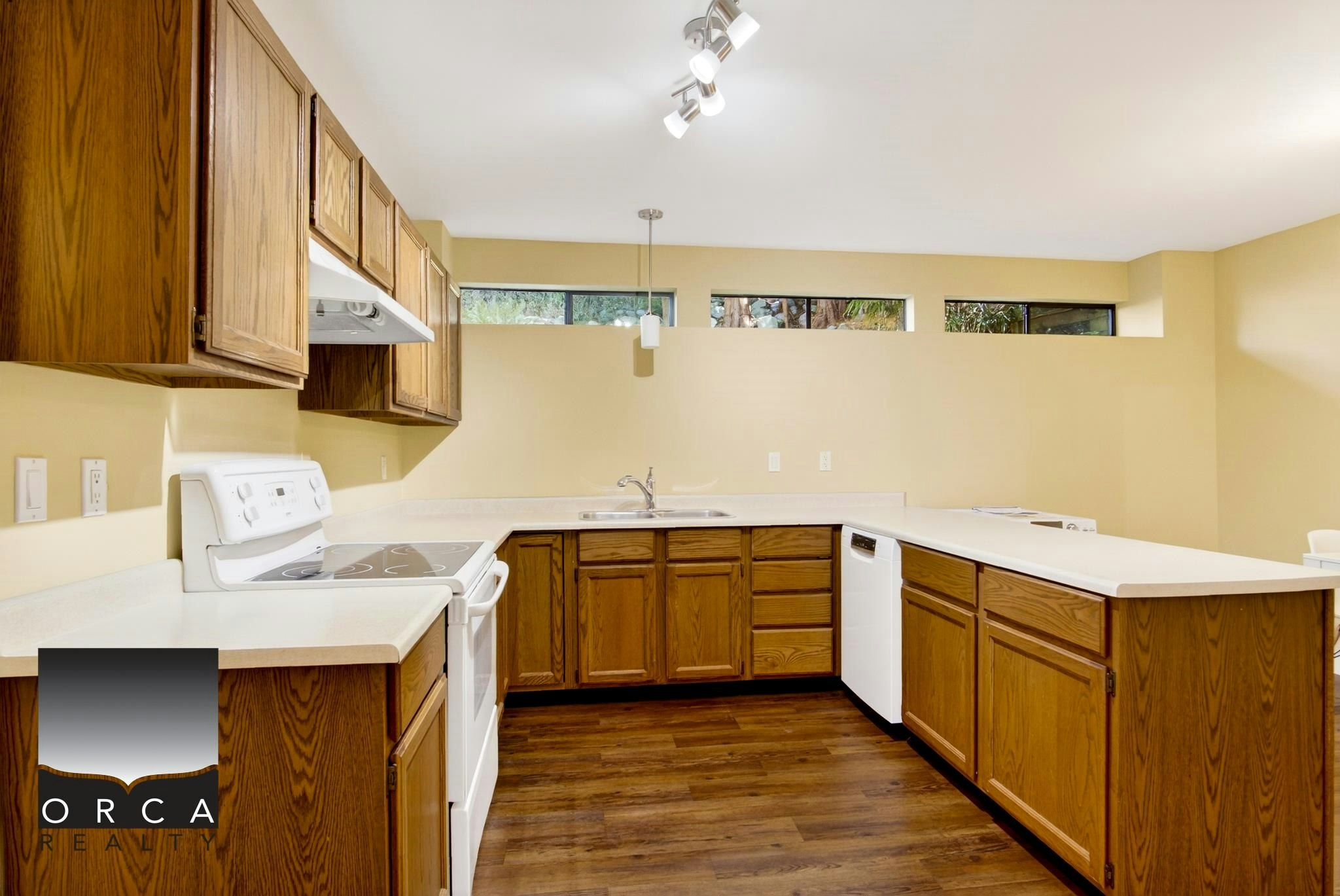 981 Kinsac Street, Coquitlam, BC, V3J 4T8 - 17