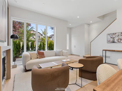 2-3058 W 34th Avenue - 3