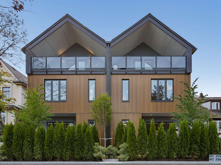 2-3058 W 34th Avenue, Vancouver, BC, V6N 2K2
