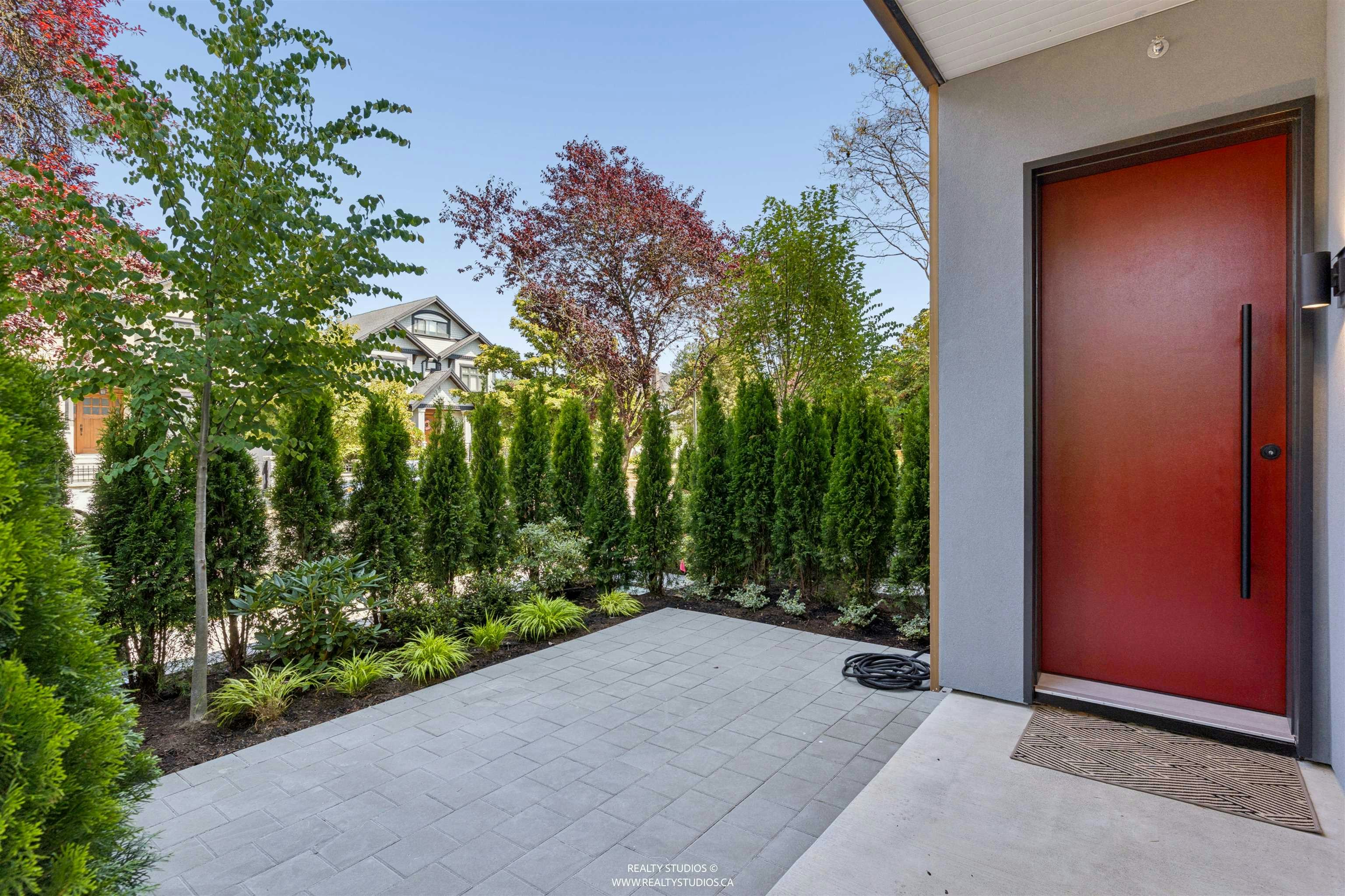 2-3058 W 34th Avenue - 2