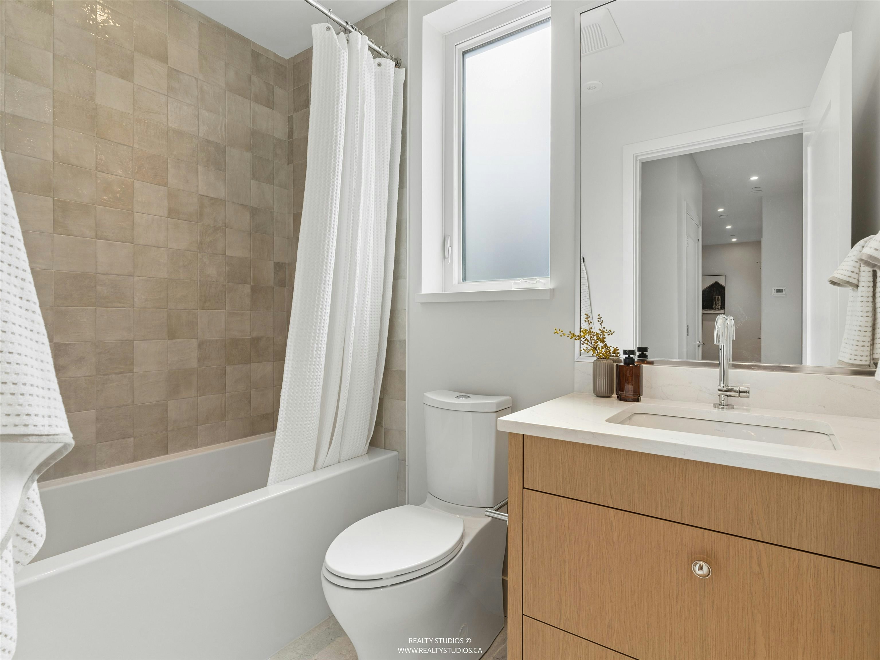 2-3058 W 34th Avenue, Vancouver, BC, V6N 2K2 - 24