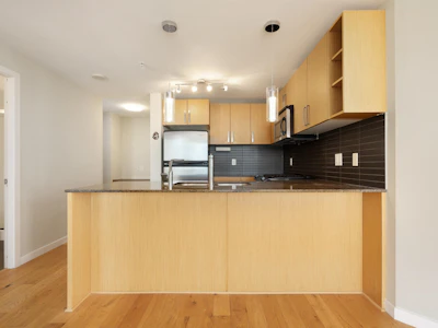 3505-9888 Cameron Street - 5