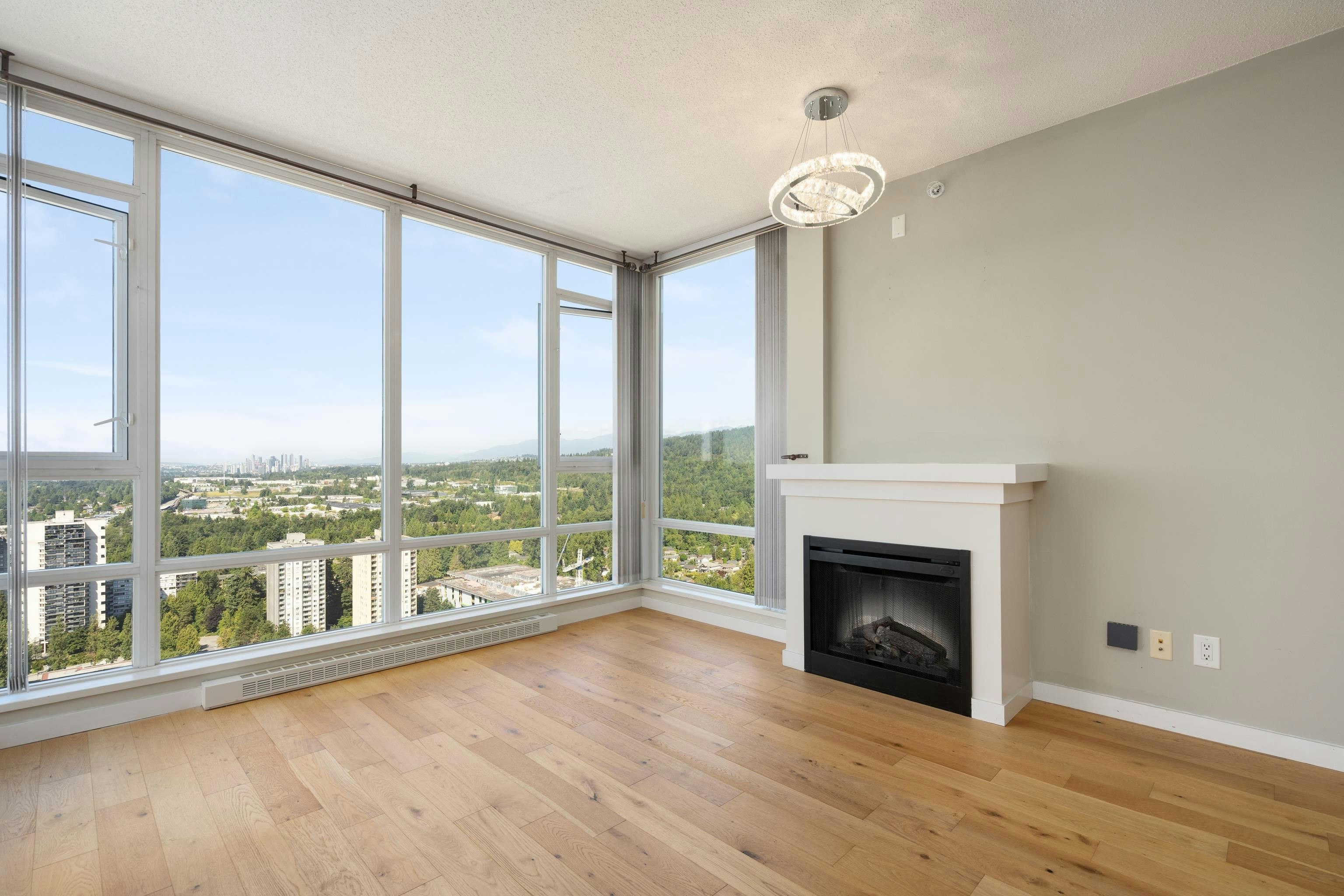 3505-9888 Cameron Street - 4