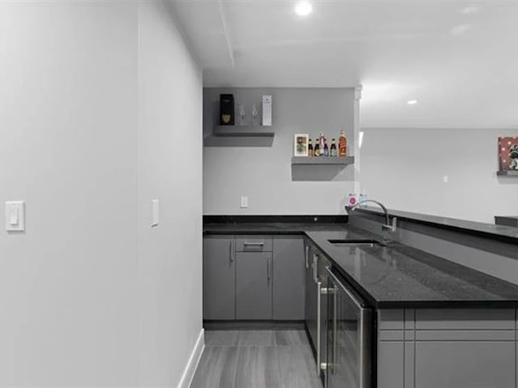 338 Mundy Street, Coquitlam, BC, V3K 5M4 - 32