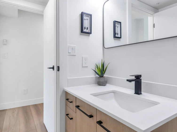 1001-2733 Chandlery Place, Vancouver, BC, V5S 4V3 - 23