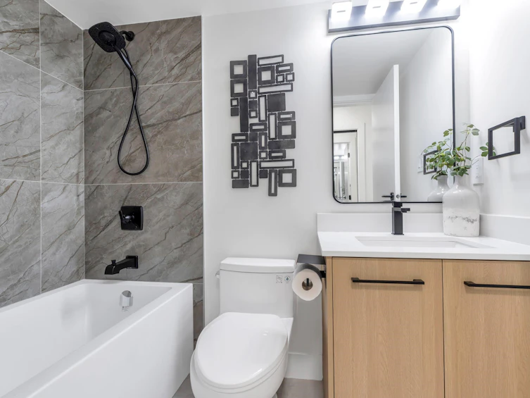 1001-2733 Chandlery Place, Vancouver, BC, V5S 4V3 - 18