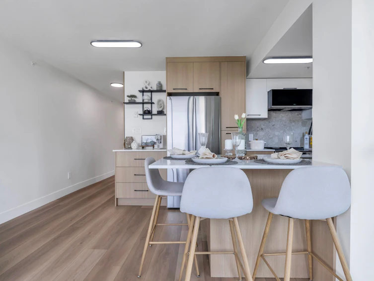 1001-2733 Chandlery Place, Vancouver, BC, V5S 4V3 - 8