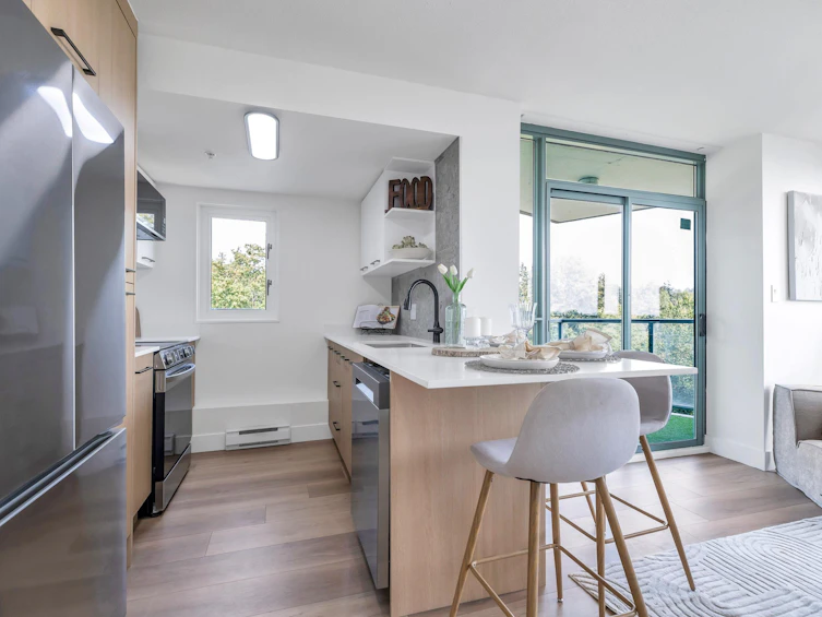 1001-2733 Chandlery Place, Vancouver, BC, V5S 4V3 - 11