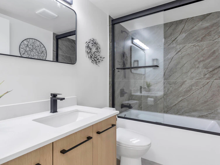 1001-2733 Chandlery Place, Vancouver, BC, V5S 4V3 - 20