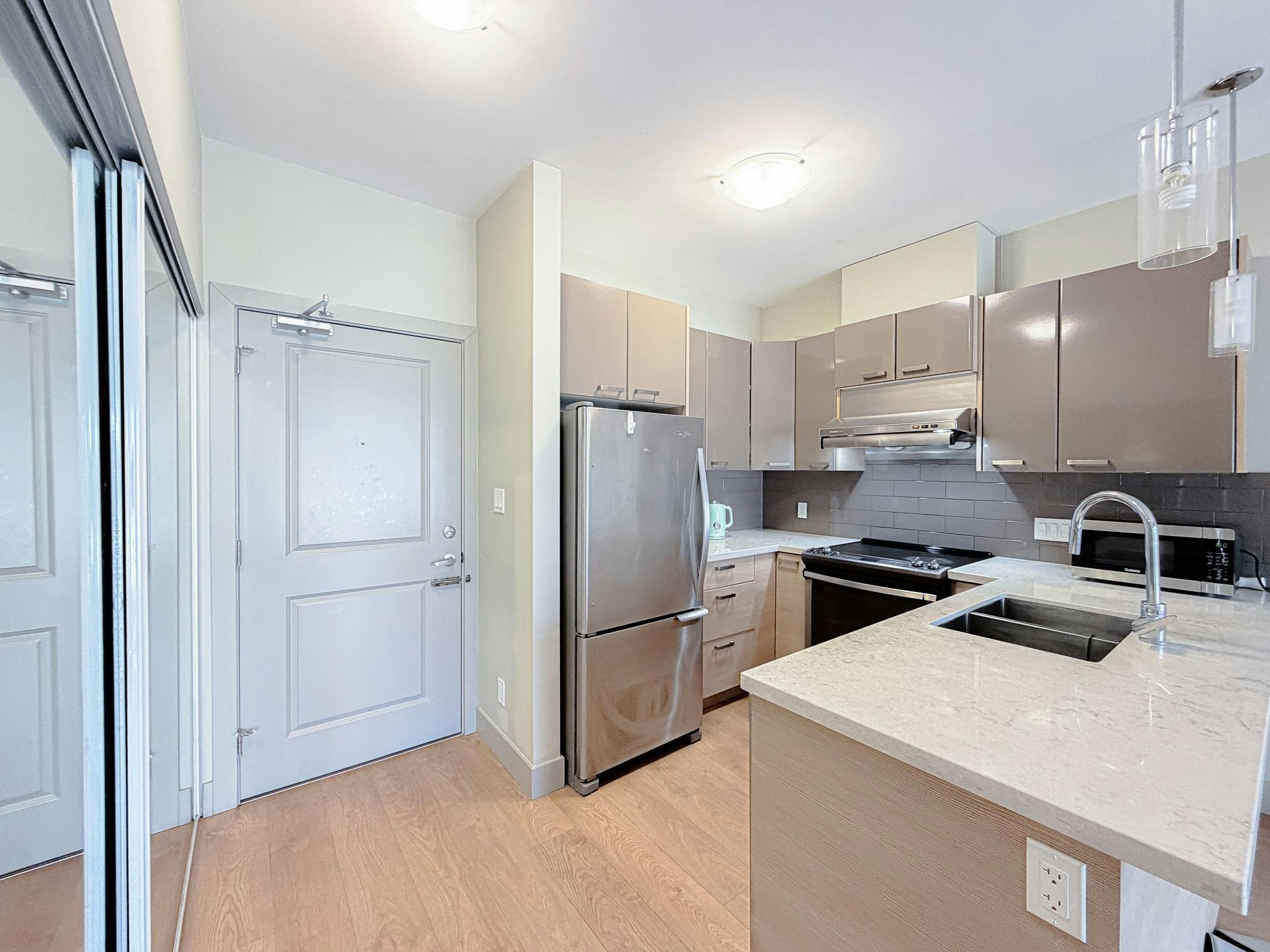 305-6875 Dunblane Avenue, Burnaby, BC, V5J 0G6 - 7
