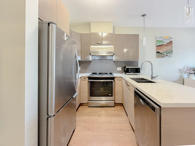 305-6875 Dunblane Avenue, Burnaby, BC, V5J 0G6 - 4