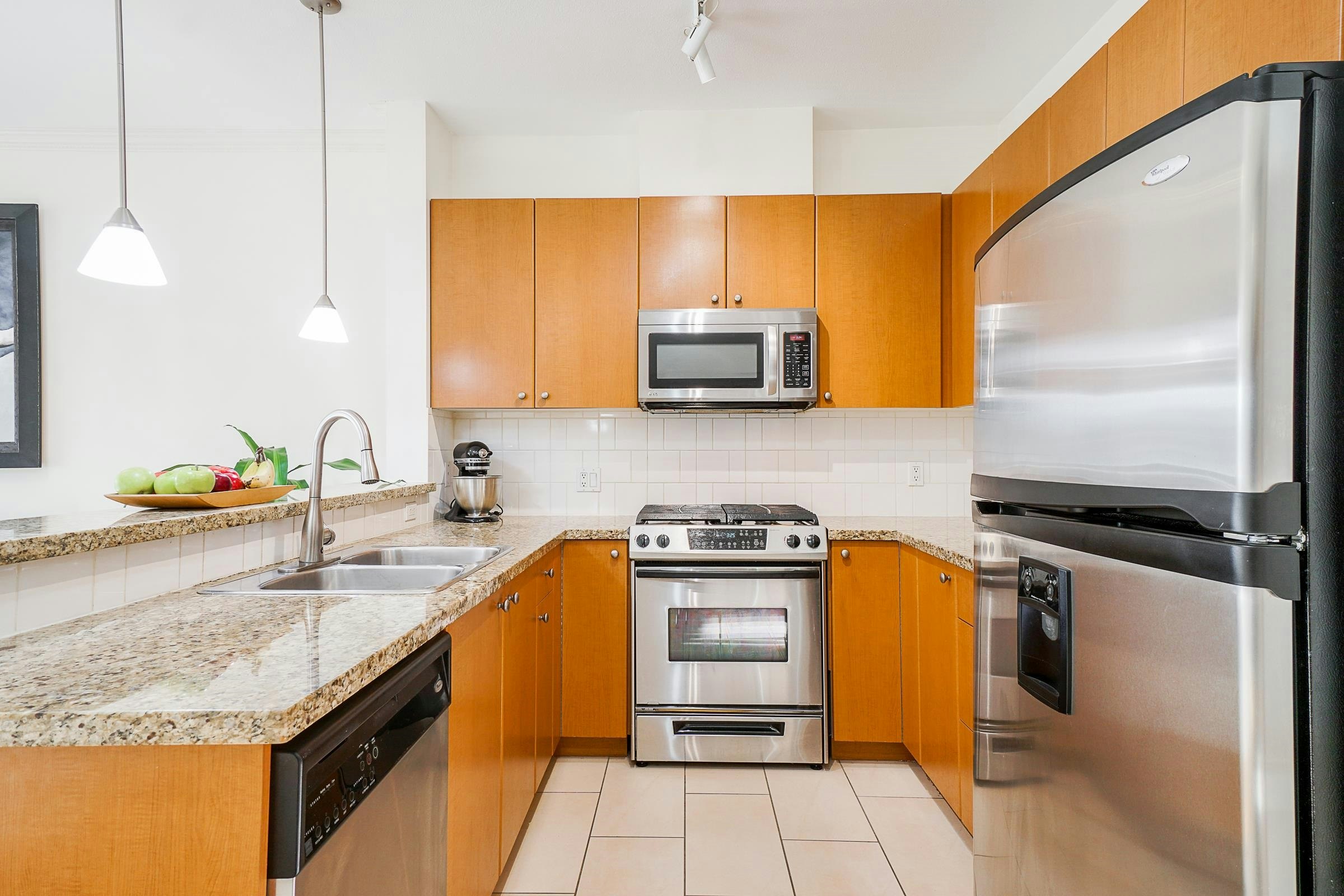 407-14 E Royal Avenue, New Westminster, BC, V3L 5W5
