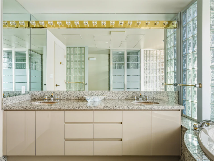 10-2250 Bellevue Avenue, West Vancouver, BC, V7V 1C6 - 16
