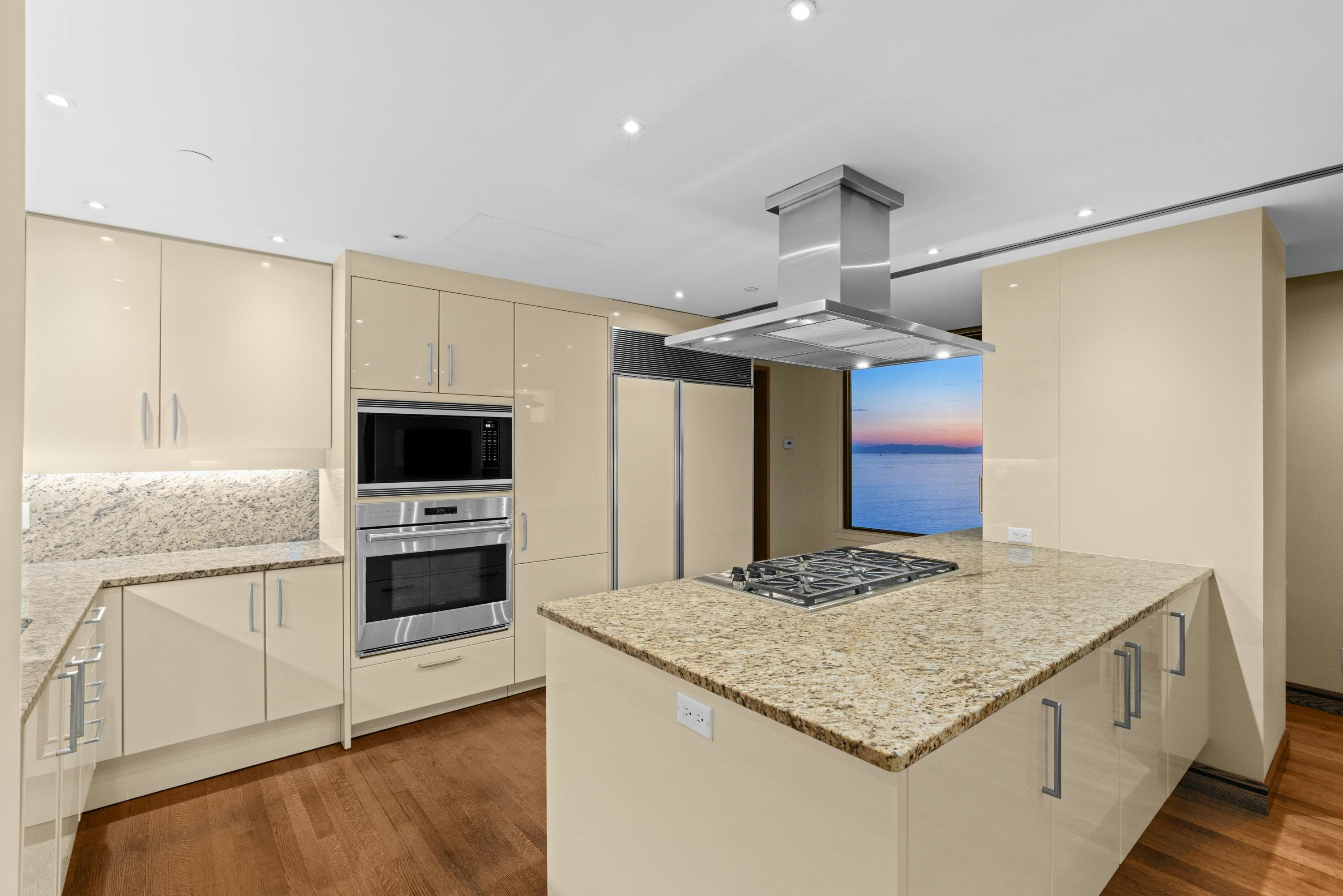 10-2250 Bellevue Avenue, West Vancouver, BC, V7V 1C6 - 9