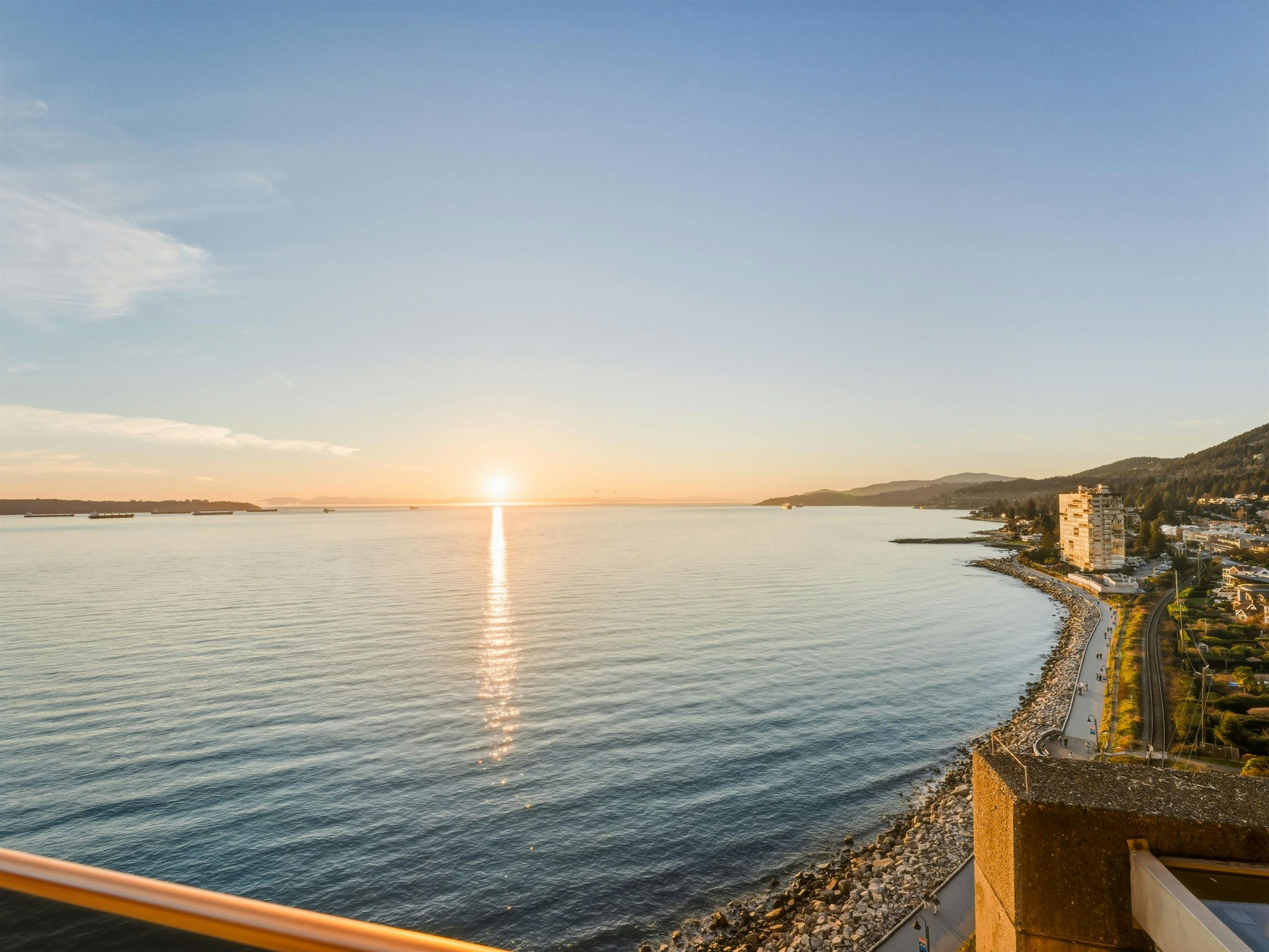 10-2250 Bellevue Avenue, West Vancouver, BC, V7V 1C6